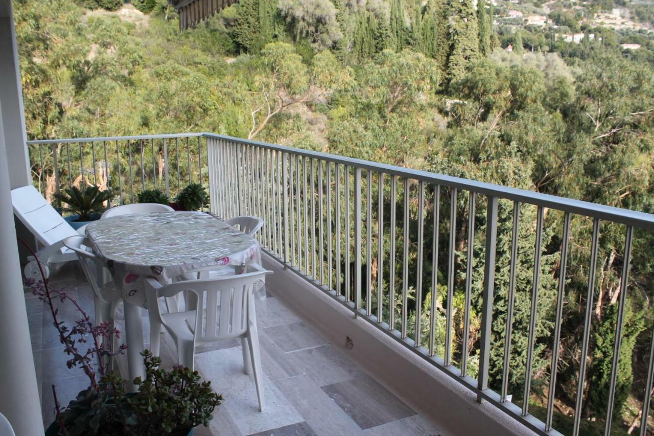 Les Miradors Apartment ม็องตง ภายนอก รูปภาพ